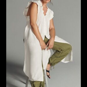 Anthropologie flowy blouse 
Super chic